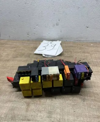 Mercedes-Benz S W220 Fuse module A0325458232 05045116