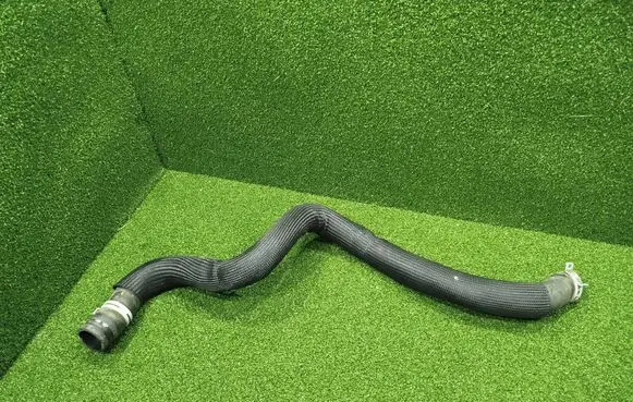 Mercedes-Benz Citan II Engine coolant pipe/hose 215018322R
