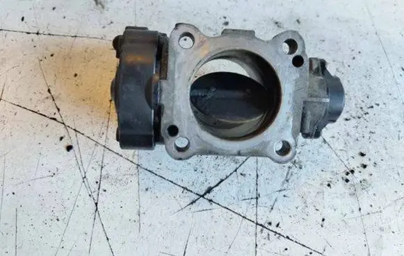 Toyota RAV 4 (XA30) Throttle valve 1923002010 PA612GF33 9A9932