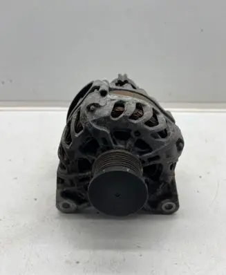 Renault Megane IV Generator/alternator 231005300R 2724121B TG12S341