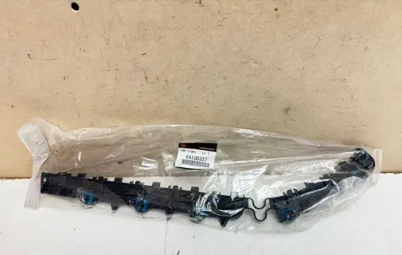 Mitsubishi Outlander Rear bumper mounting bracket 6410D337