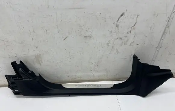 Front sill trim cover