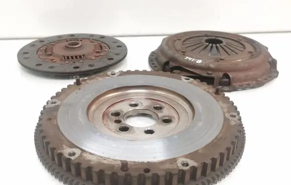 Peugeot 207 Clutch set kit 9653035580 9649882880 023082307804