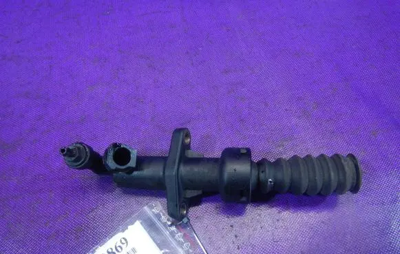 Citroen C5 Clutch slave cylinder 