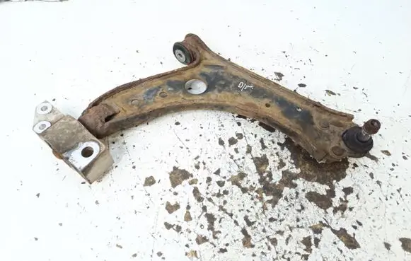 Volkswagen Golf Plus Front lower control arm/wishbone