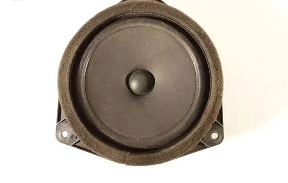 Toyota Prius (XW30) Rear door speaker 8616022A10 1520008430C101