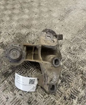 Audi A4 S4 B7 8E 8H Bracket in trunk/boot 