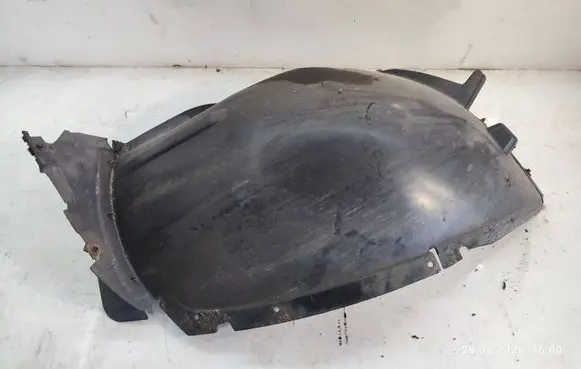 Mercedes-Benz ML W164 Front wheel arch liner splash guards A1648802705