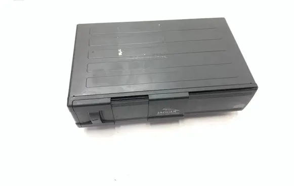 Jaguar XK8 - XKR CD/DVD changer LNF4160AA