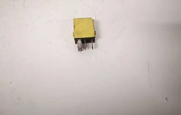 Mercedes-Benz E W211 Other relay 4RD00781402