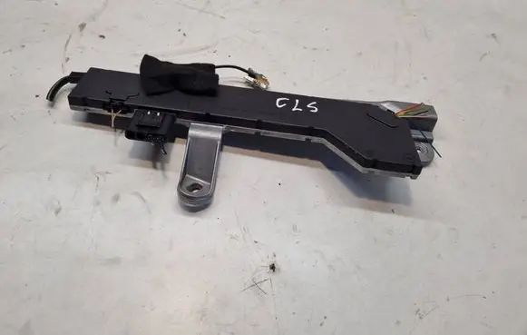 Mercedes-Benz CLS C219 Aerial antenna amplifier 4019104360A