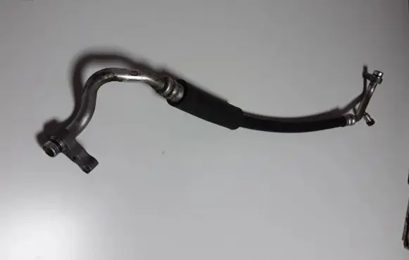 Air conditioning (A/C) pipe/hose