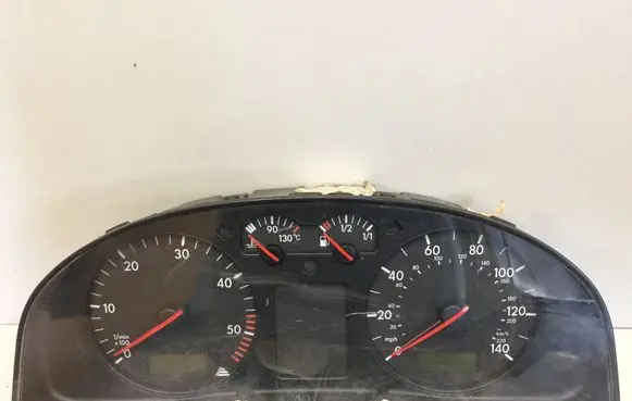 Volkswagen PASSAT B5 Speedometer (instrument cluster) 3B0919931