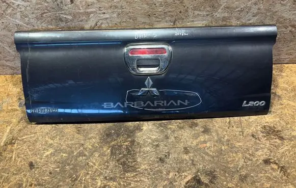 Mitsubishi L200 Tailgate/trunk/boot lid 