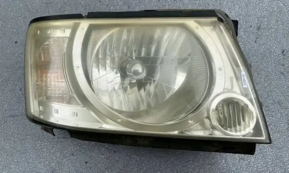 Nissan Patrol Y61 Headlight/headlamp 26010VD327