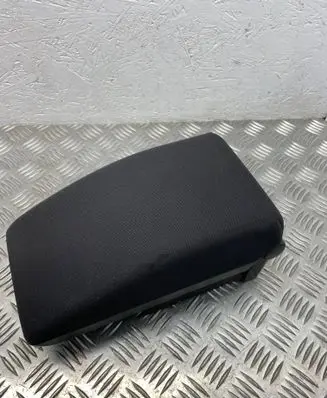 Nissan X-Trail T30 Armrest