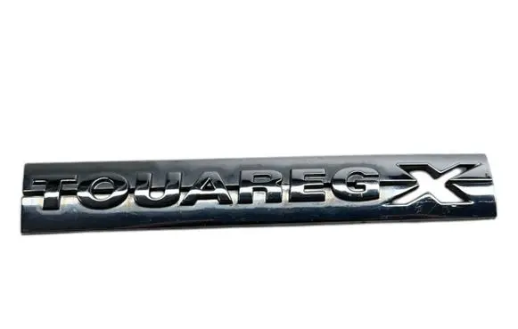 Volkswagen Touareg II Manufacturers badge/model letters 7P6853688