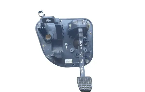 Iveco Daily 5th gen Brake pedal 5801492032