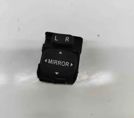 Toyota Prius (XW20) Wing mirror switch 8487252030