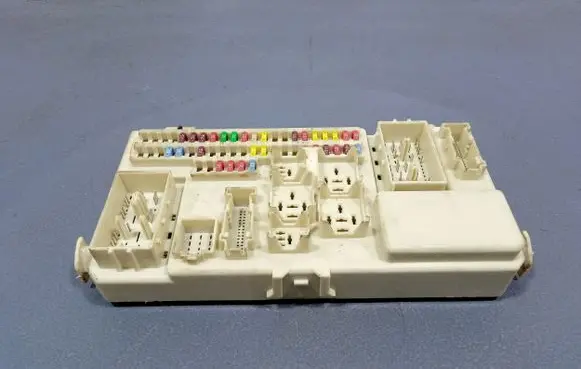 Mazda 3 I Fuse box set