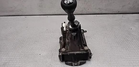 Opel Zafira A Gear shifter/selector 