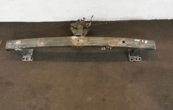 Nissan Qashqai Front bumper cross member