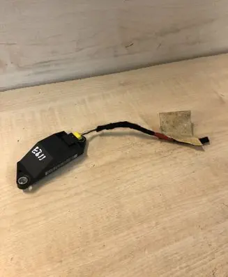Mercedes-Benz E W211 Airbag deployment crash/impact sensor A0018209326