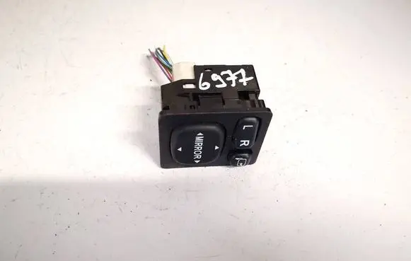 Toyota RAV 4 (XA30) Wing mirror switch 183575
