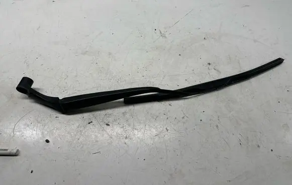 Mazda 2 Windshield/front glass wiper blade 
