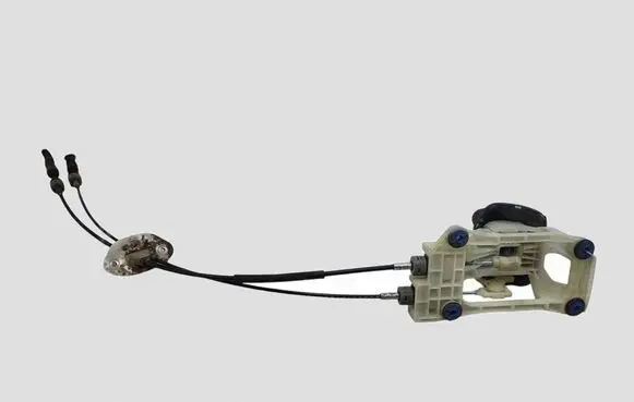 Hyundai i30 Gear shifter/selector 2R009G14