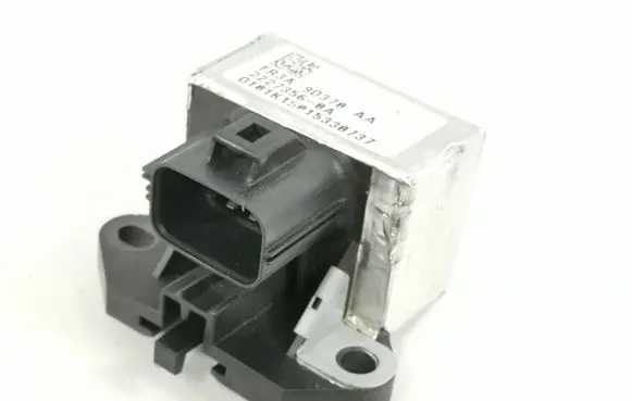Ford Mustang VI Fuel injection control unit/module FR3A-9D370-AA