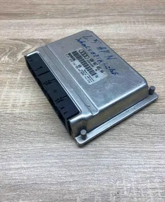 Audi A6 S6 C5 4B Engine control unit/module ECU 4B0907401AA 0281010154 AKN