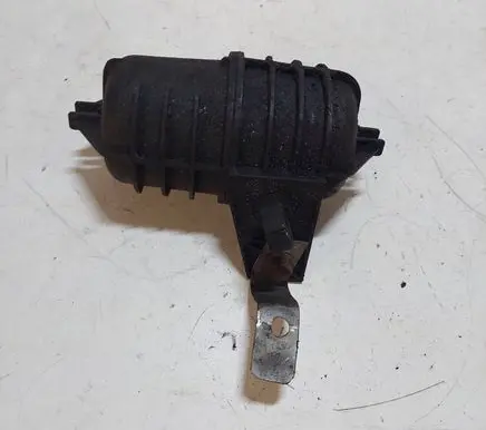 BMW 5 E39 Vacuum air tank 11652247620