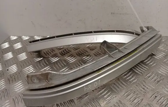Under headlight/headlamp trim