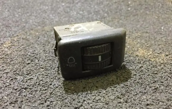 Volkswagen Transporter - Caravelle T4 Headlight level height control switch 701941333