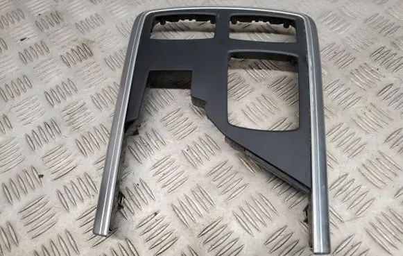 Mercedes-Benz GL X166 Gear shifter surround trim plastic A1666802817