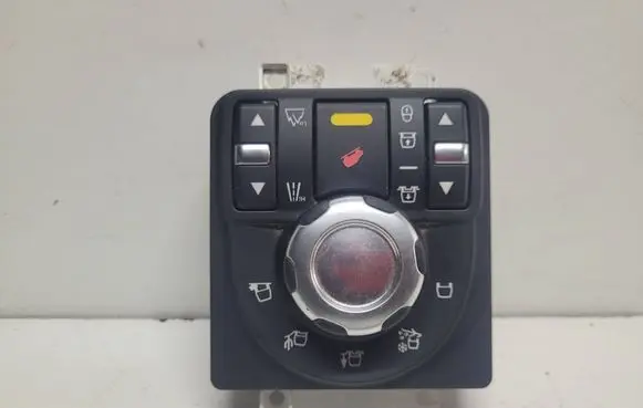 Land Rover Discovery 4 - LR4 Multifunctional control switch/knob AH2214B596AB AH2314B596AB C911031