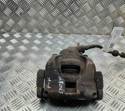 Volvo V70 Front brake caliper 8603753