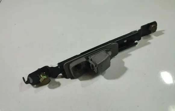 KIA Sorento Seat belt adjustment rail 
