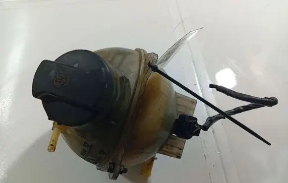 Seat Alhambra (Mk1) Coolant expansion tank/reservoir 7M0121407C