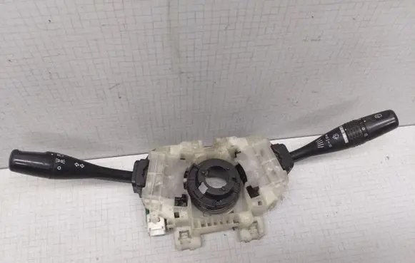 Mitsubishi Space Runner Wiper turn signal indicator stalk/switch 17B153
