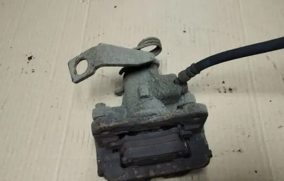 Honda Civic Rear brake caliper