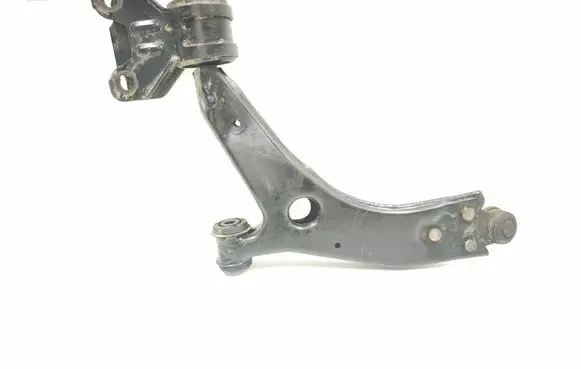 Ford Focus Front lower control arm/wishbone