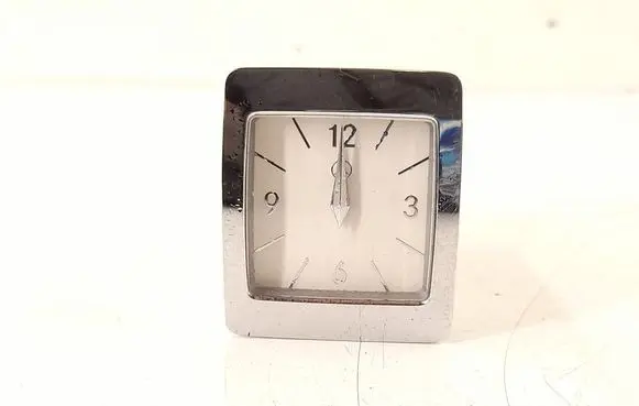 Mercedes-Benz E W212 Clock 2188270000 A2188270000