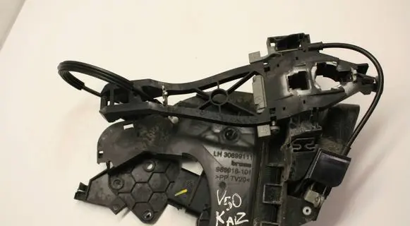 Volvo V50 Rear door lock 30699111 985916101