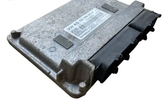 Volkswagen Polo IV 9N3 Engine control unit/module 03D906023B 5WP4050404