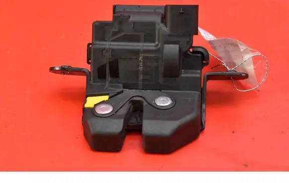 Tailgate/trunk/boot lock/catch/latch