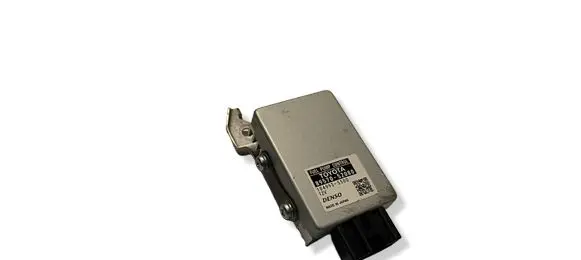 Toyota Yaris XP210 Fuel injection pump control unit/module 8957052080
