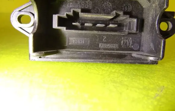 Citroen C3 Heater blower motor/fan resistor 12631