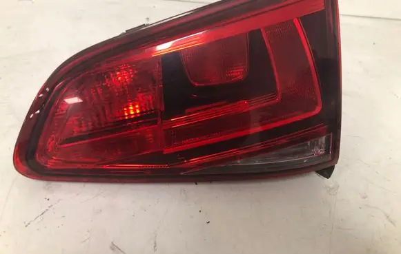 Volkswagen Golf VII Tailgate rear/tail lights 5G0945094AF